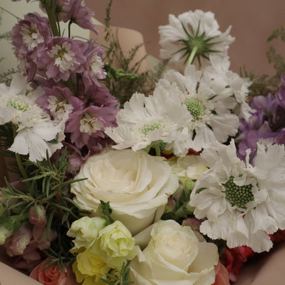 Bunch Floral Grande